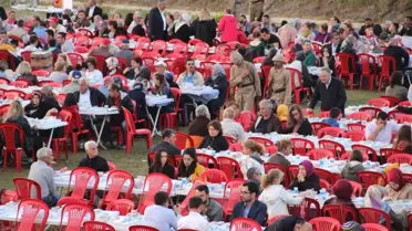 Tarihi Namazgah Tabyalarında Iftar Açtılar