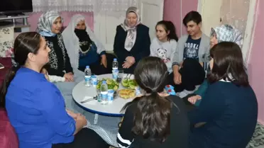 Vali Azizoğlu'nun Eşi, Aile Ziyaretlerini Sürdürüyor