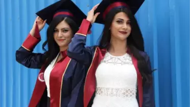 Abla-kardeş Mimarlık Fakültesini Birinci ve İkinci Bitirdi