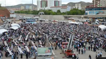 12 Bin Kişi İftar Sofrasında Buluştu