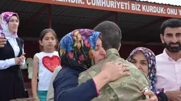 Sivas'ta Acemi Erlerin Duygusal Yemin Töreni