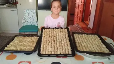 Hisarcıklı Kadınların Bayramlık Ev Baklavaları Hazır