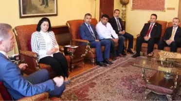 Uyuşturucuyla Mücadele Gönüllülerine Teşekkür Belgesi