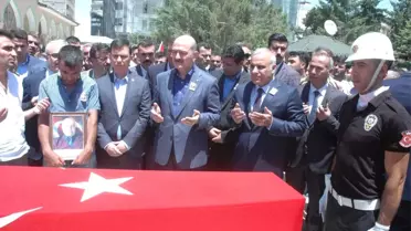 Dha Yurt: (Yeniden)bakan Soylu Özalp'te AK Parti Yöneticisi Aydın Ahi'nin Cenazesine Katıldı