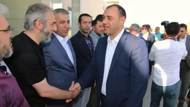 Elazığ Valisi Kaldırım Görevine Başladı