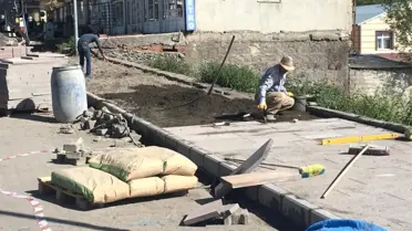Çıldır'da Kaldırımlar Yenileniyor