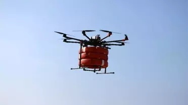 İstanbul Sahillerinde Cankurtaran Drone İş Başında