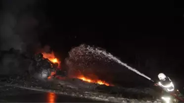 Tırla Çarpışan Tankerde Patlama: 3 Ölü, 10 Yaralı - Afad ve Umke Ekiplerinin Çalışmaları