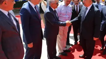 Bakan Yılmaz: 'Türkiye'nin Önceliği Eğitimdir'