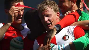 Fenerbahçe'nin Eski Yıldızı Dirk Kuyt Feyenoord'la Şampiyon Olup Futbolu Bıraktı