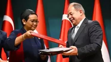 Erdoğan: Endonezya ile Ticaret Hacmimizde 10 Milyar Dolar Hedefimize Ulaşmalıyız