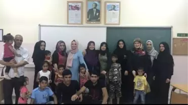 Akçakoca'da Yaşayan Suriyeli Sığınmacılar İçin Türkçe Dil Kursu Açıldı