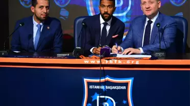 Başakşehir'de Clichy Imzaladı