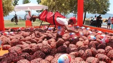 Caddebostan Sahili'nde Kinder Joy Etkinliği