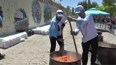 Çevre ve Şehircilik Bakanı Özhaseki