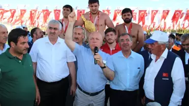 Erzurum'da Başpehlivan Fatih Yaşarlı Oldu
