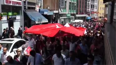 Artvin'de Şehitliğe Yürüyüş Düzenlendi