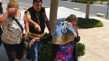 Marmaris'te Villaların Kabusu Olan Hırsızlar, Plajda Güneşlenirken Yakalandı