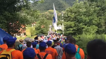 Ölüm Yolunda 'Barış Yürüyüşü'