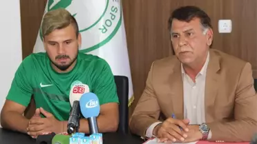 Sivas Belediyespor 10 Futbolcuyla Sözleşme İmzaladı