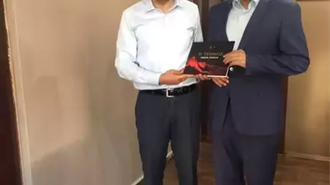 Tümsiad 15 Temmuz Diriliş Kitabı Dağıttı