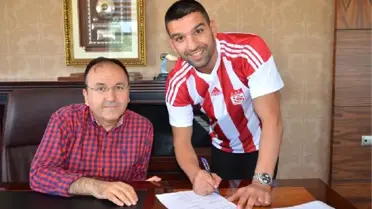 Sivasspor, Muhammet Demir ile 2 Yıllık Sözleşme İmzaladı