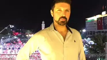 Erdoğan'ın Taklidini Yapan Fenomen Demokrasi Nöbetinde