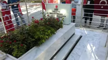 Pamukkaleli Gençler Ömer Halisdemir'in Mezarını Ziyaret Etti
