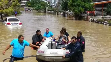 Afet Elektriksiz Bıraktı, Cihaza Bağlı Mert Botla Kurtarıldı
