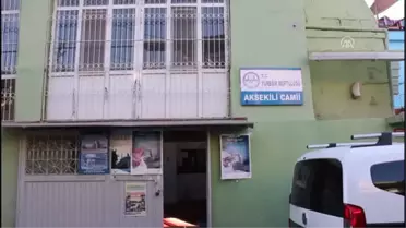 Camiden Hırsızlık Girişimi Güvenlik Kamerasında