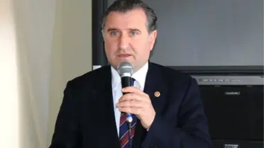 Bakan Olduğunu Meclis'te Öğrenen Bak: Spor Camiasının İçinde Yetişmiş Birisiyim