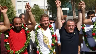 Başpehlivan Ismail Balaban'a Görkemli Karşılama