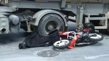 Geniş Haber) Kadıköy'de Hafriyat Kamyonunun Altında Kalan Motosiklet Sürücüsü Hayatını Kaybetti