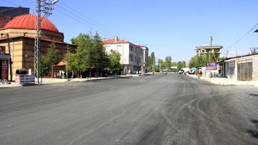 Van Büyükşehir Belediyesine Pankartlı Teşekkür