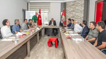 Vali Zorluoğlu'ndan Van Büyükşehir Belediyespor Tesislerine Ziyaret