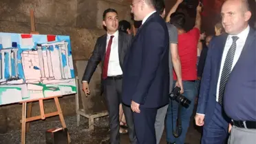 Aizonai'yi Anlatan Tablo Sergisi Açıldı
