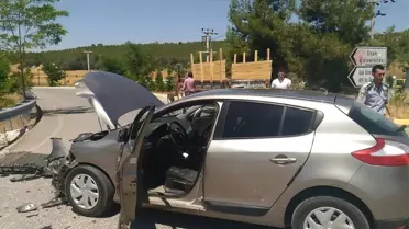 Uşak'ta Meydana Gelen Trafik Kazalarında Bir Kişi Yaşamını Yitirirken 2 Kişi Hafif Yaralandı.