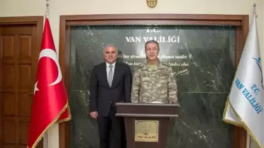 Genelkurmay Başkanı Orgeneral Akar, Van'da