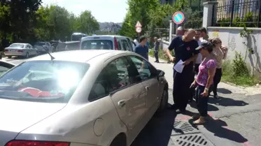 Doludan Araçları Hasar Gören Vatandaşlar Itfaiye Merkezine Akın Etti