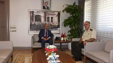 Vali Demirtaş, Kıdemli Albay Yalçın'a Başarı Diledi