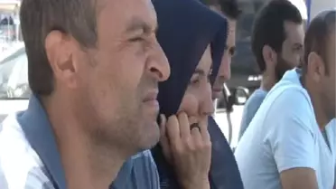 Furkan'ın Anne ve Babası Denizden Bir An Olsun Gözünü Ayırmıyor...