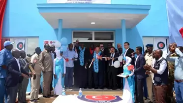 Tika-Hak-İş İşbirliğinde Somali'de İşçi Sendikaları Binası Hizmete Açıldı