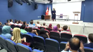 Engellilere Daha İyi Hizmet İçin 'İşaret Dili' Öğreniyorlar