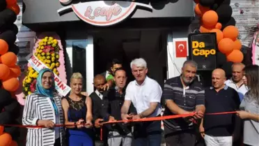 Yüz Nakilli Recep Sert, Eşiyle Kafe Açtı