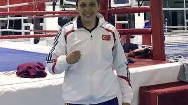 Milli Boksör Elif Güneri Finalde