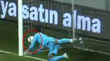 Volkan Demirel'in Yediği Hatalı Gol, Taraftarları Çileden Çıkardı
