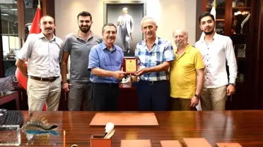 Gümüşhaneliler Derneği'nden Başkan Ataç'a Plaket