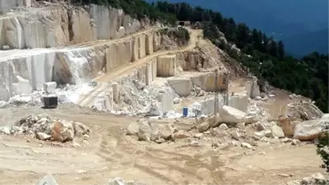 Öldürülen Büyüknohutçu Çiftinin Mücadele Ettiği Mermer Ocağı Kapatıldı