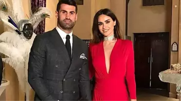 Volkan Demirel'in Eşi, 2. Çocuğunu Hastanede Değil Suda Yapmak İstiyormuş