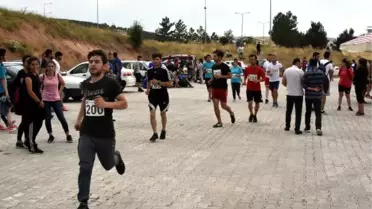400 Öğrenci, 4 Saniyenin Altında Koşabilmek İçin Yarıştı